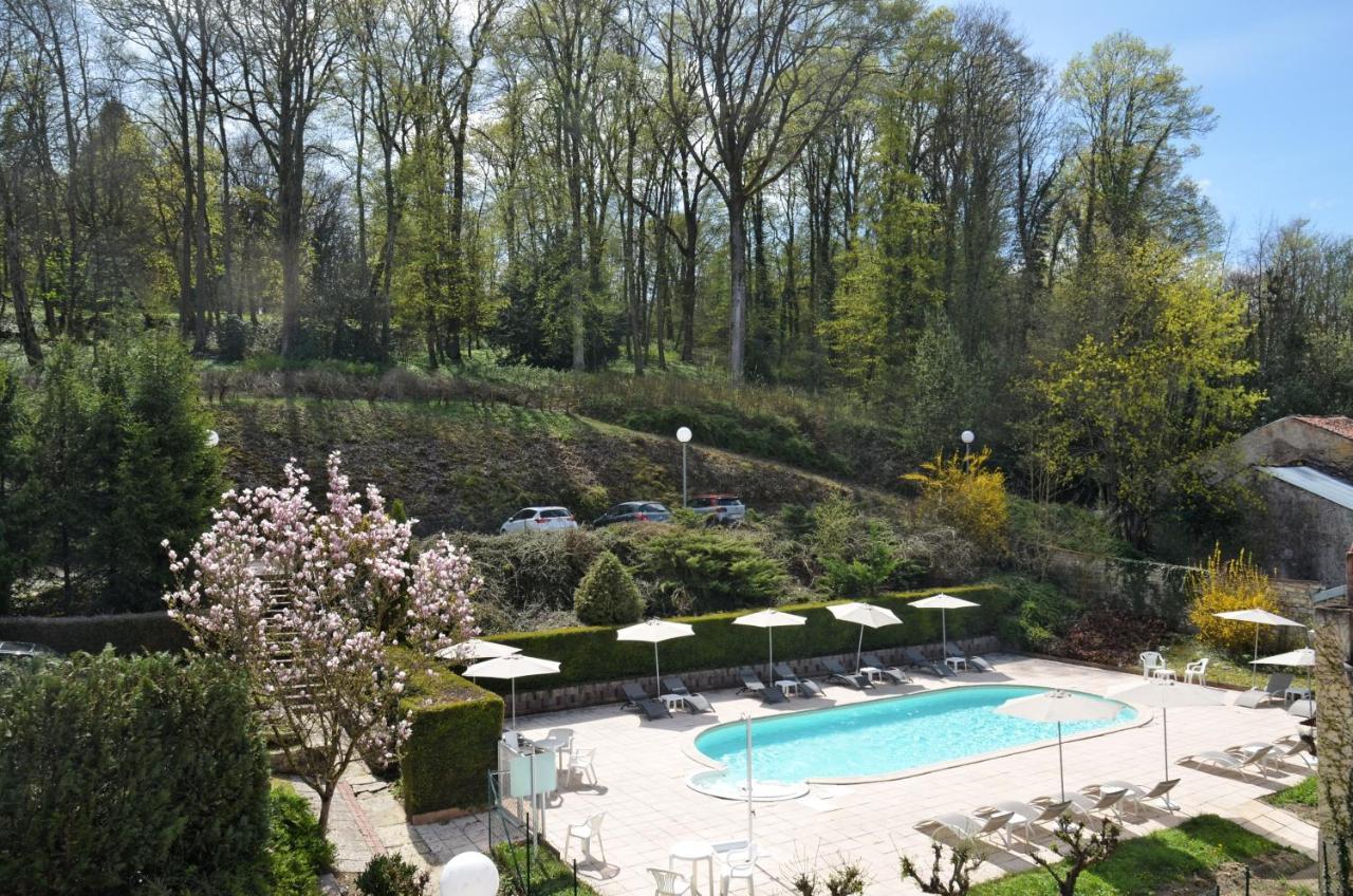 Hotel Et Studios D'Orfeuil 波旁莱班 外观 照片