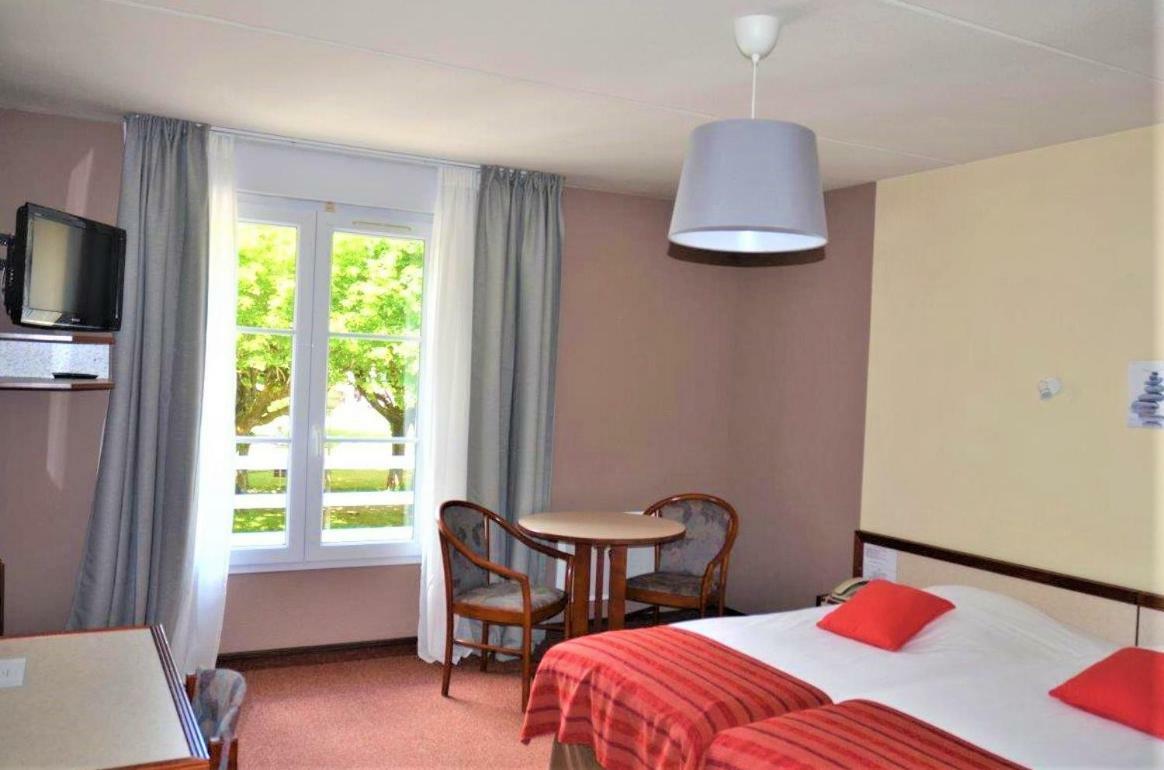Hotel Et Studios D'Orfeuil 波旁莱班 外观 照片