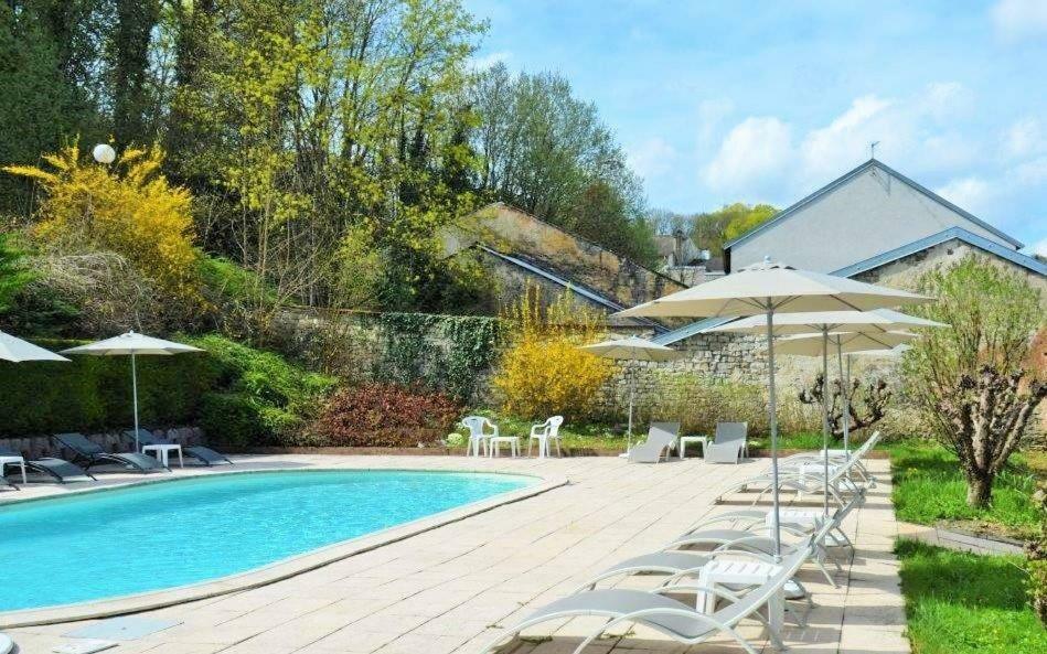 Hotel Et Studios D'Orfeuil 波旁莱班 外观 照片
