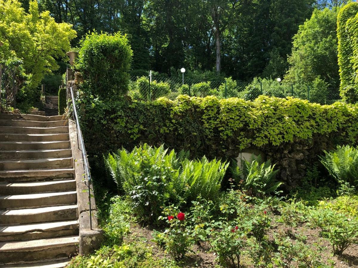 Hotel Et Studios D'Orfeuil 波旁莱班 外观 照片